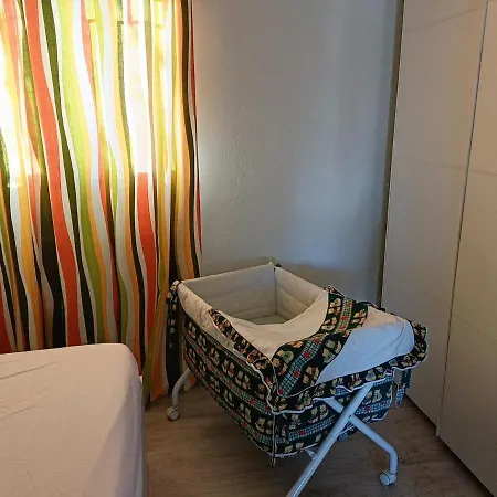 Big Lawn Four-bedroom House,spacious Room, In Of Music, Near Equestrian Center,outdoor Fun Holiday home Lliria
