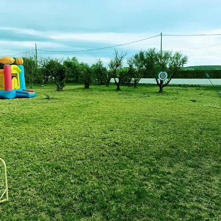 Holiday home Big Lawn Four-bedroom House,spacious Room, In Of Music, Near Equestrian Center,outdoor Fun Lliria